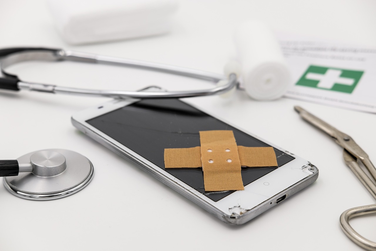 pavement, association, mobile, smartphone, gsm, phone, cellphone, mobile device, screen, display, broken, defect, repair, doctor, cell phone doctor, investigate, examination, gsm, cellphone, cellphone, defect, defect, defect, defect, defect, repair, repair, repair, doctor, doctor, investigate, investigate