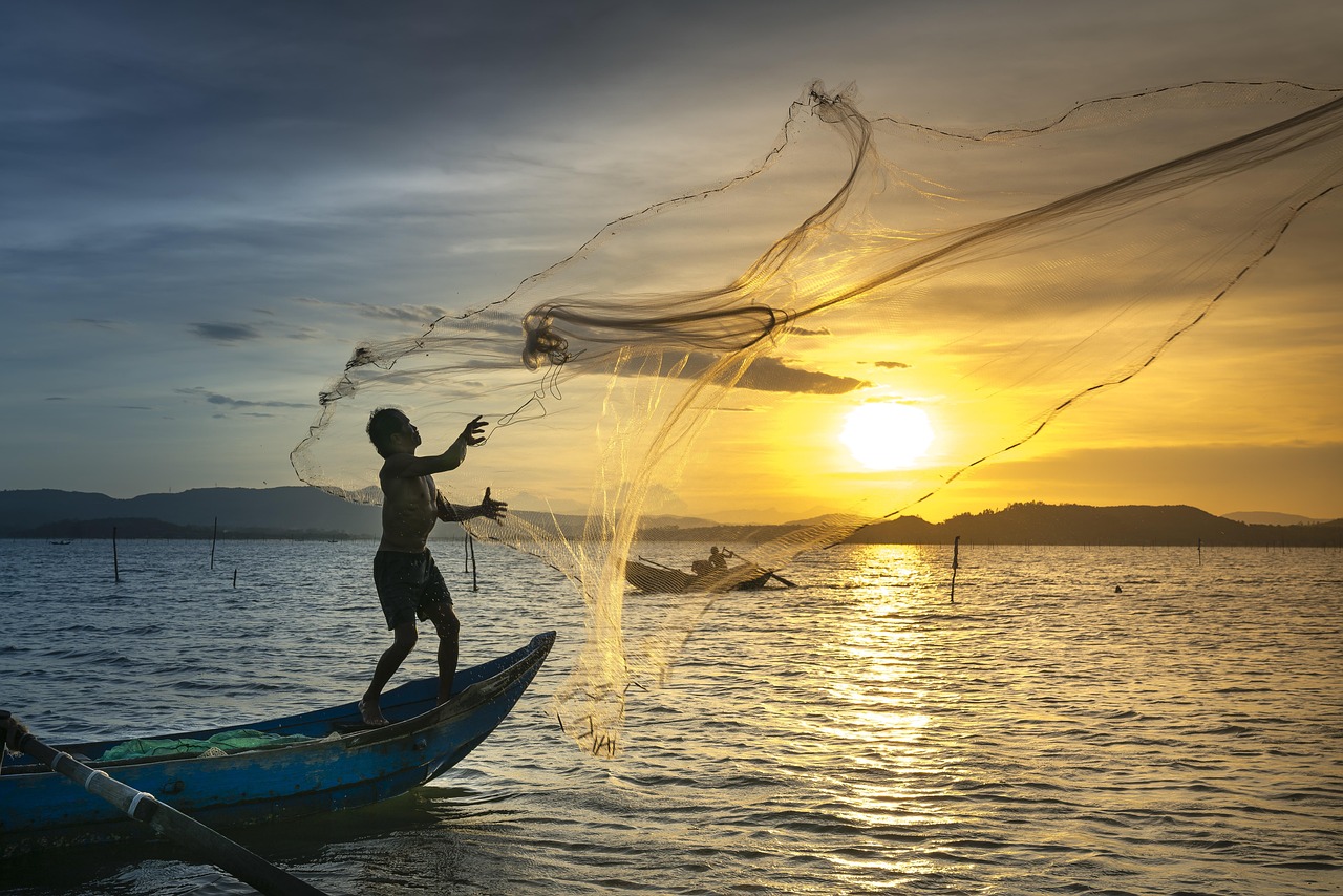 fishing, fisherman, sunset, sea, nature, ocean, silhouette, vietnam, traditional